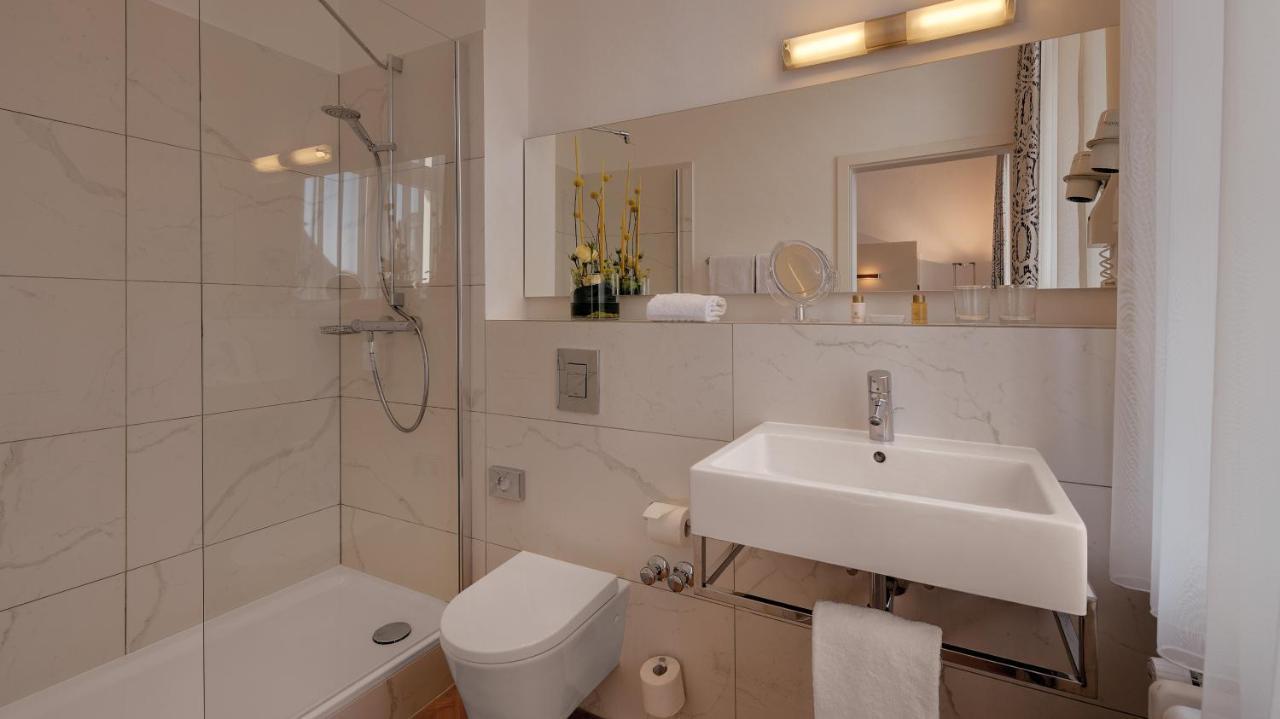 Boutiquehotel Dreesen - Villa Godesberg บอนน์ ภายนอก รูปภาพ